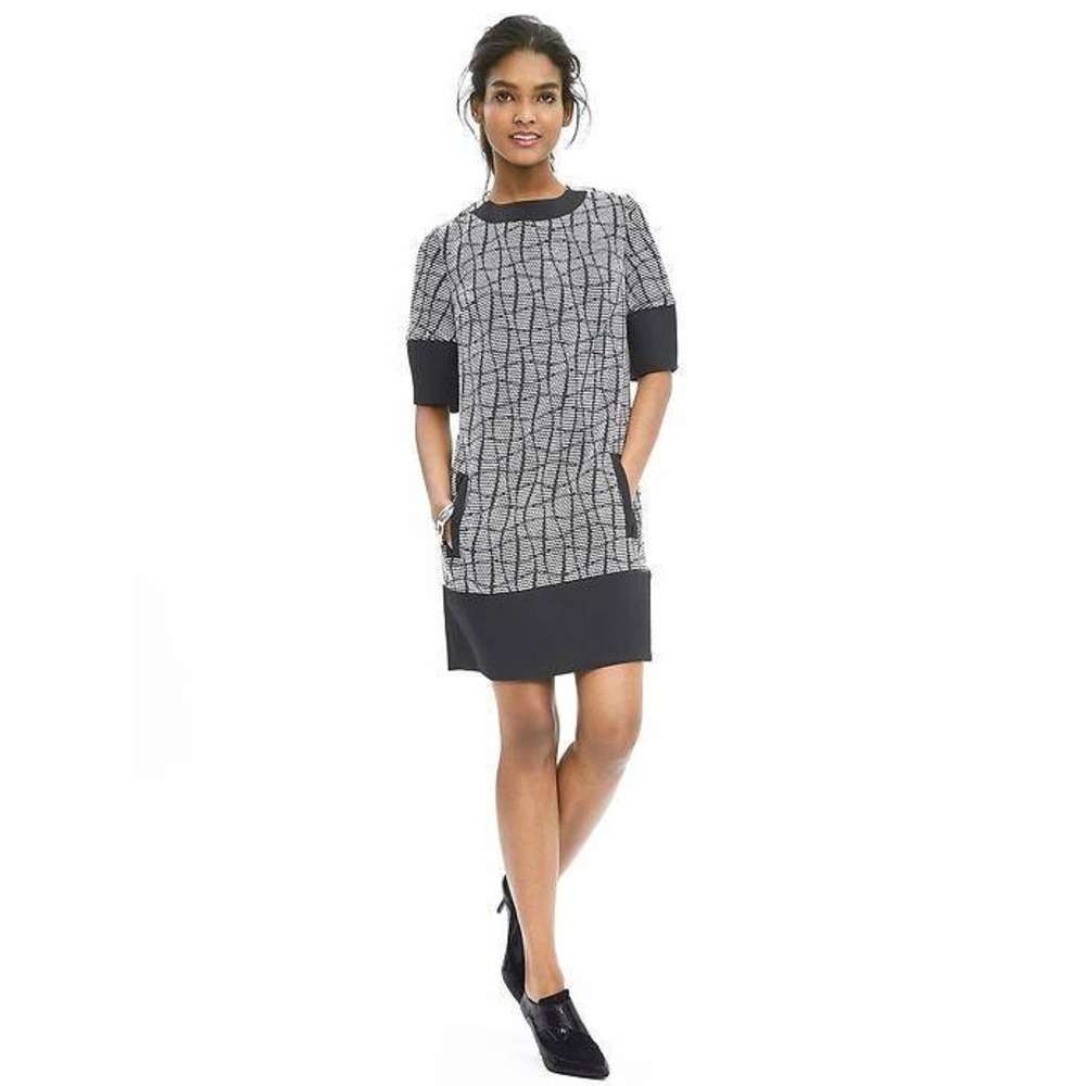 Banana Republic Dress Women 8 Black White Tweed Bouclé Shift Knee Length Pockets